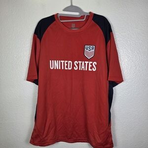 USA Soccer Tshirt Adult Men’s National Red Polyester Stretch Size XL. NWOT